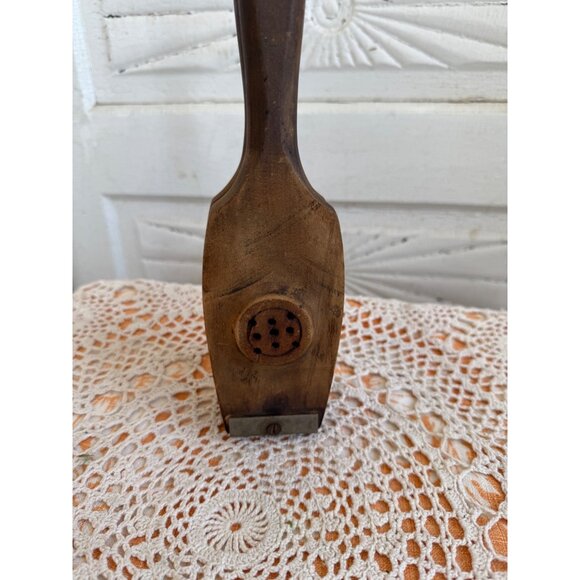 Antique Wooden Handheld Citrus Lemon Press Juicer With Metal Hinges & Rustic Fin - Picture 6 of 13